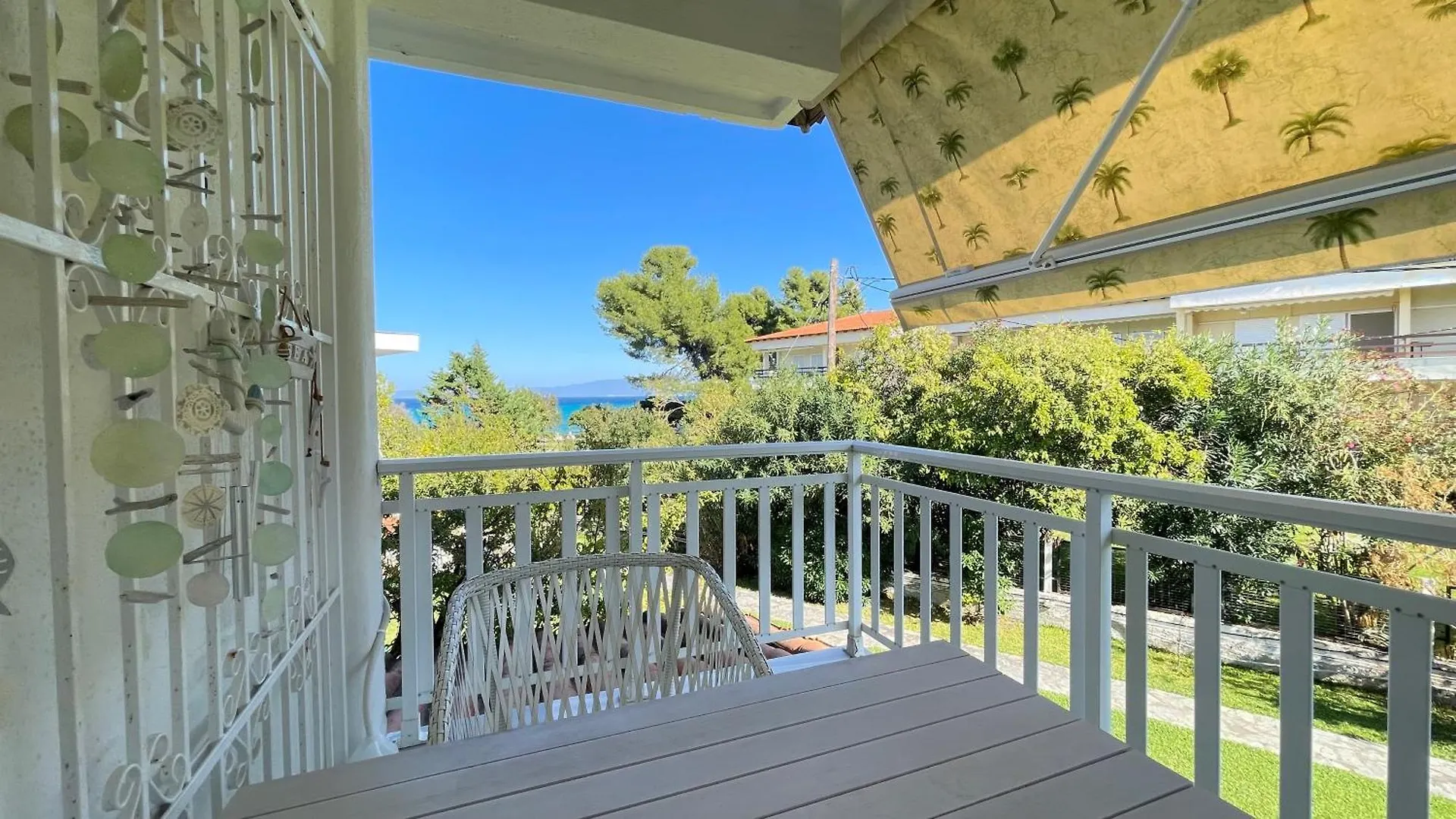 Luxury On The Beach Apartment Hanioti