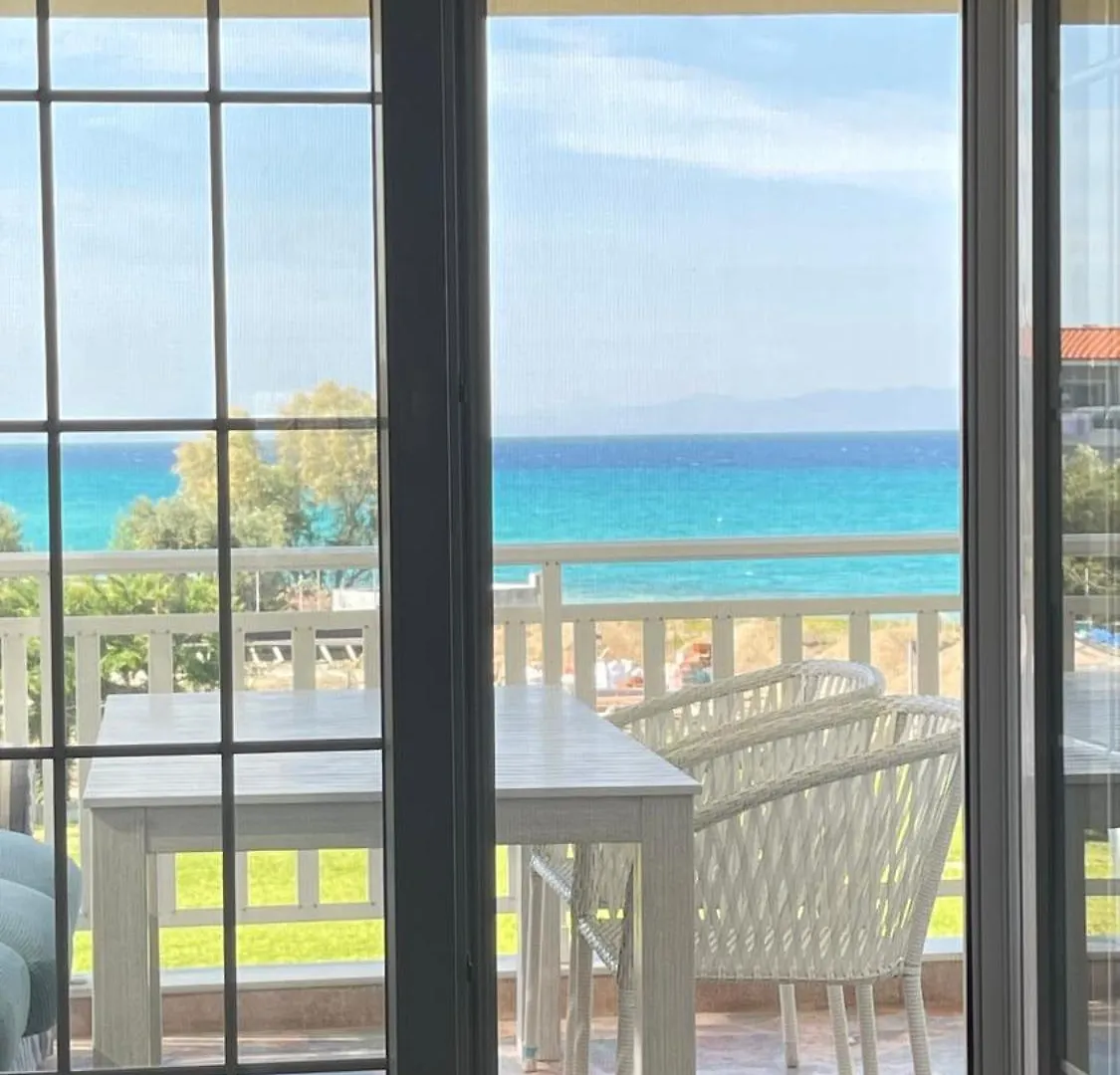 Luxury On The Beach Apartment Hanioti